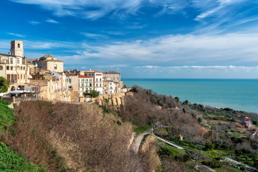 Eli 'S Home Vasto Luaran gambar